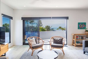 تلفزيون، مكتب