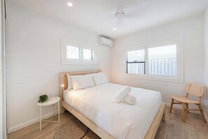 3 多间卧室、熨斗/熨衣板、WiFi、床单