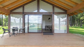 คอมฟอร์ทวิลล่า, วิวรีสอร์ท | ลานระเบียง/นอกชาน