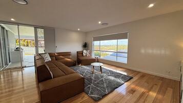 Fernseher, Arbeitsbereiche