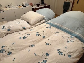 2 bedrooms, iron/ironing board, WiFi, bed sheets - Period Townhouse in beautiful Alkmaar (Alkmaar)