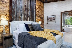 3 bedrooms, desk, iron/ironing board, travel crib