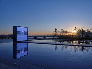 Piscine sur le toit