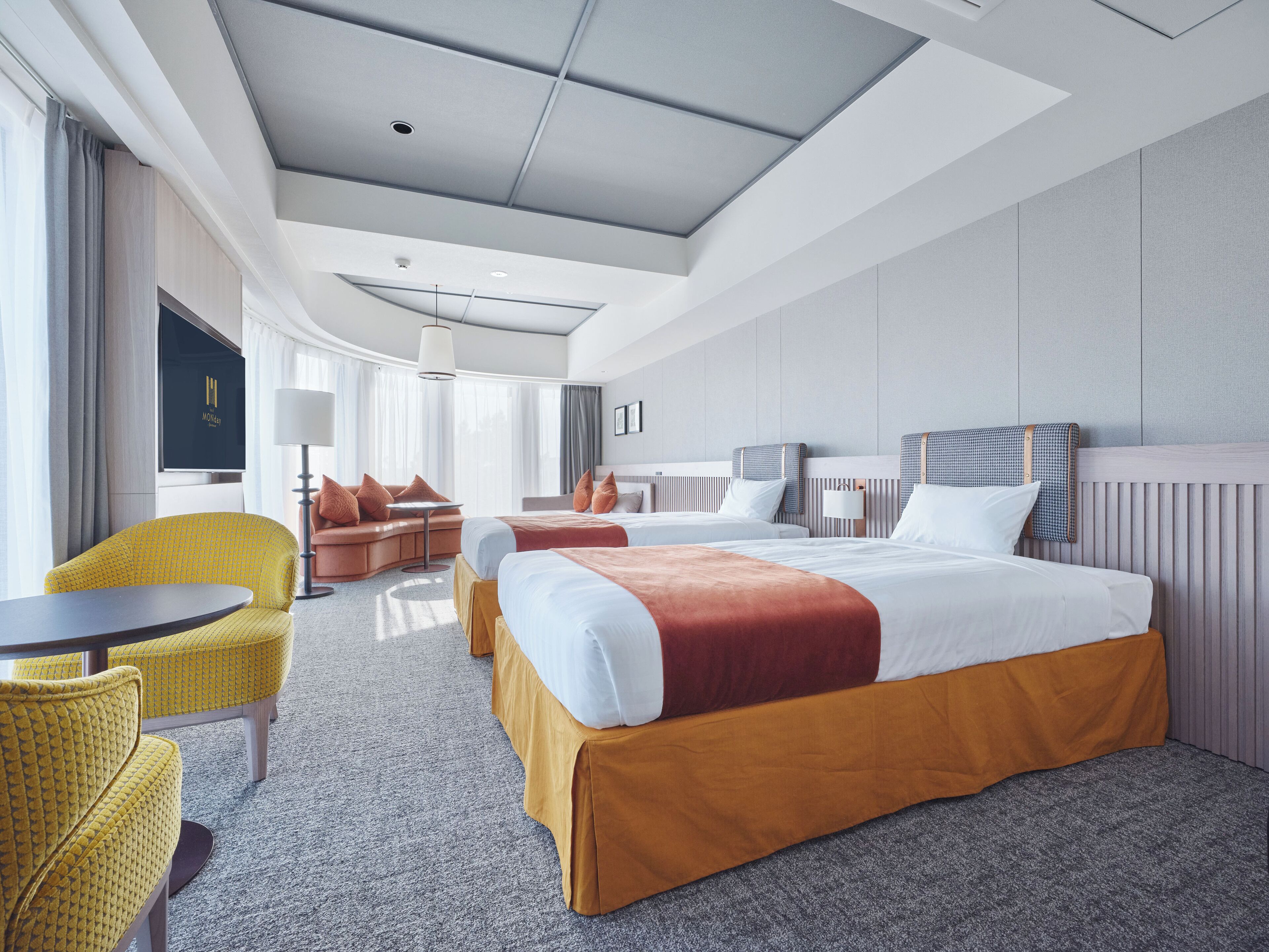 River View Suite, Non Smoking | In-room safe, free WiFi, bed sheets