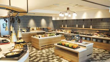 每日供應吃到飽早餐 (每人 JPY2800)