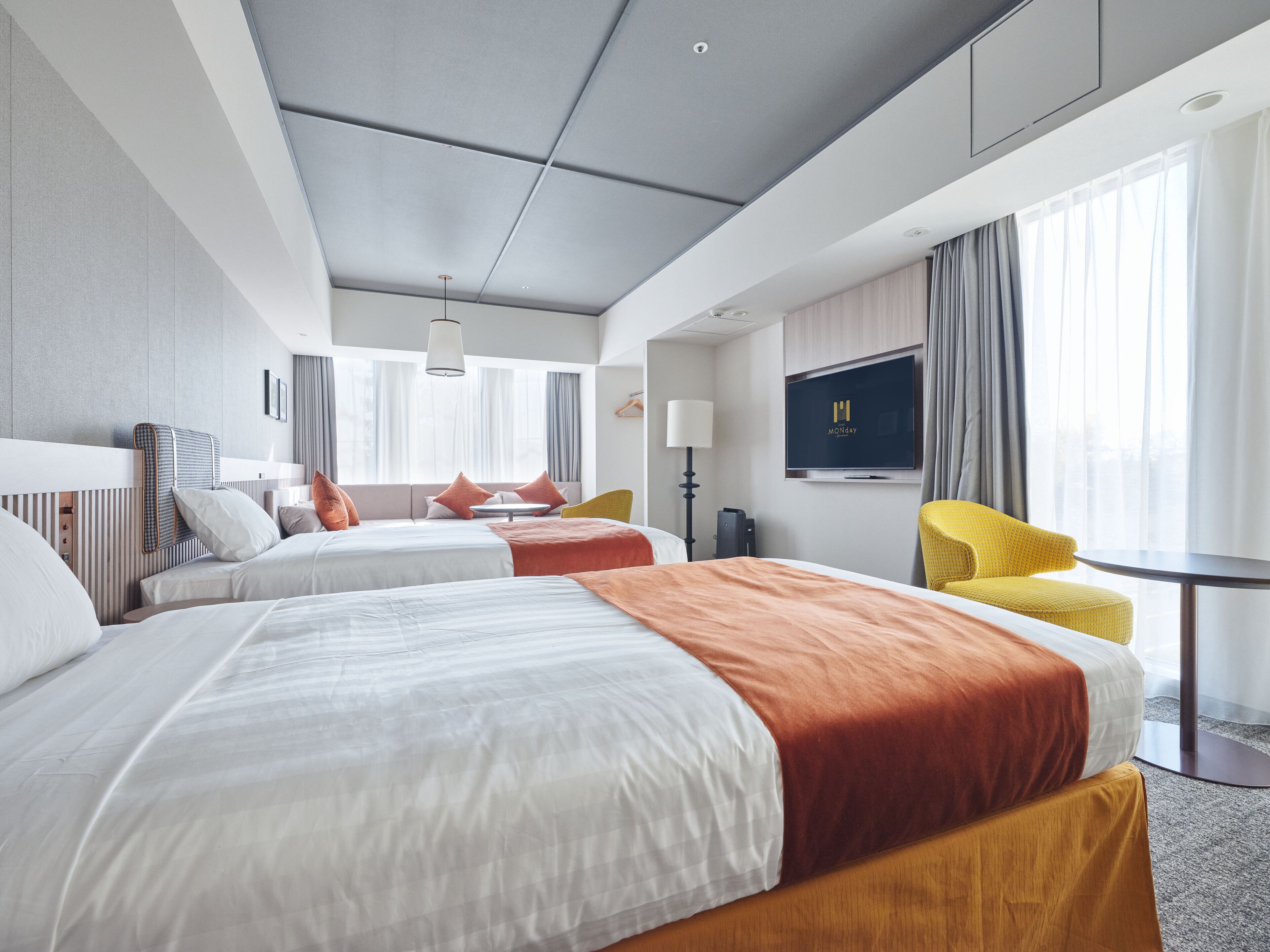 Deluxe Corner Suite, Non Smoking | In-room safe, free WiFi, bed sheets