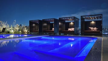 Rooftop pool