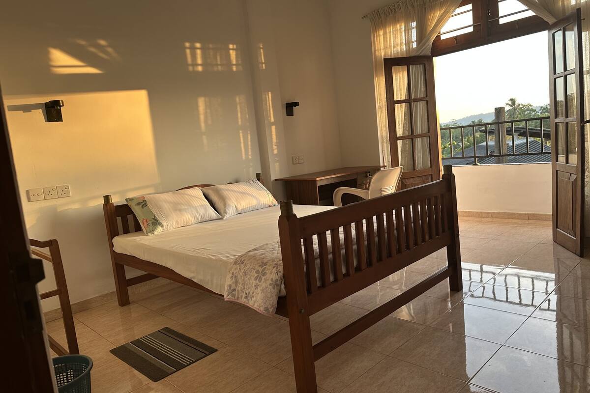 Classic Apartment, Sea View | Desk, laptop workspace, iron/ironing board (on request)