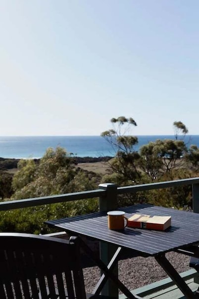 Panorama Cabin - a cosy shack + an unreal view (B)