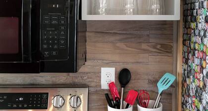 New · Unique 2-bedroom retreat in Cañon City