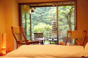 Comfort Quadruple Room, Private Bathroom, Mountain View | Free WiFi