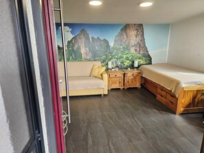 2 bedrooms, iron/ironing board, travel crib, free WiFi