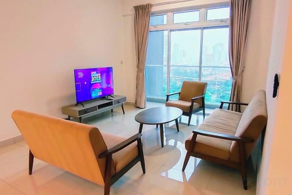 Living area | Flat-screen TV