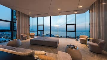 Apartment, 1 Bedroom, Accessible, Smoking | Interior