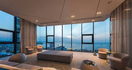 Central Pattaya Condo High Floor With A View