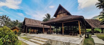 GIRI TENGAH RESORT BOROBUDUR