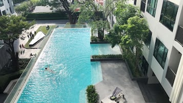 Apartment, 1 Bedroom, Accessible, Smoking | Pool | Outdoor pool