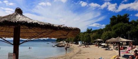 Mobile Home (Mobile Home With Hot Tub And Terrace) | Beach