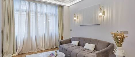 Apartment | Living area