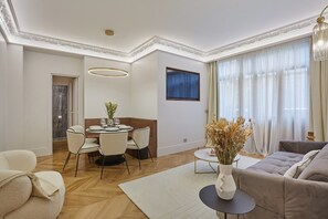 Apartment | Living area