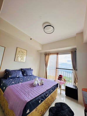 1 bedroom, iron/ironing board, internet, bed sheets