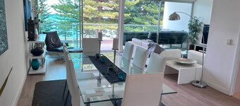 25 + 26 The Breeze Combo for 14 guests