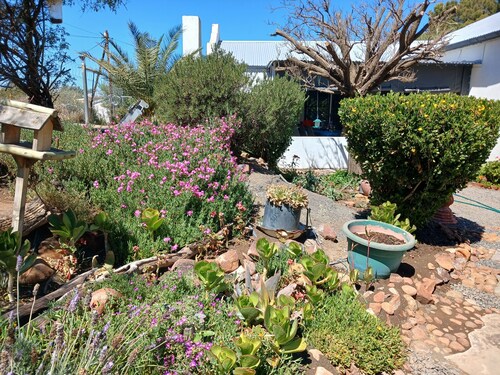 Karoo Rust Victoria West Family Friendly Units