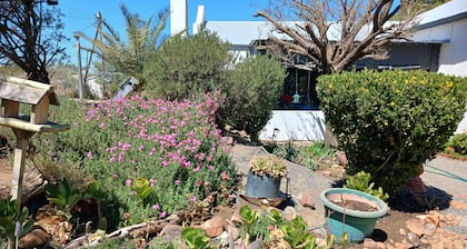 Karoo Rust Victoria West Family Friendly Units