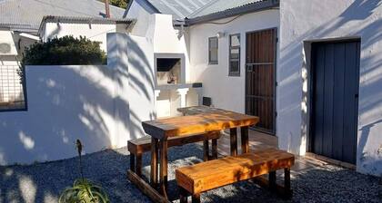 Karoo Rust Victoria West Family Friendly Units