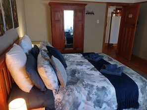 4 chambres, fer et planche à repasser, Wi-Fi gratuit, draps fournis