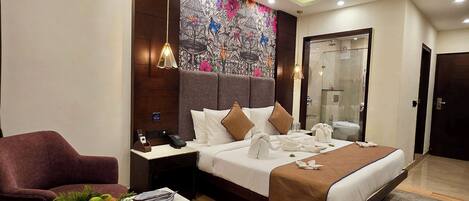 Deluxe Δίκλινο Δωμάτιο (Double), Αίθριο, Θέα στην Αυλή | Χρηματοκιβώτιο στο δωμάτιο, σίδερο/σιδερώστρα, δωρεάν Wi-Fi