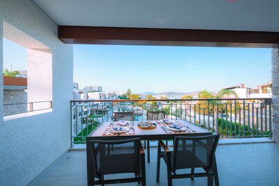 Ayaz Suites
