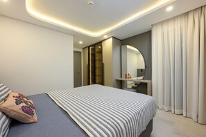 Premium bedding, minibar, in-room safe, individually decorated - Ayaz Suites (Bodrum)