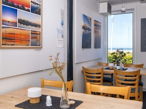 Apartment | Dining