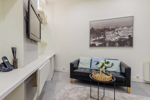Apartment | Living area - Charming Studio - 2P - Jardin du Luxembourg (Paris)