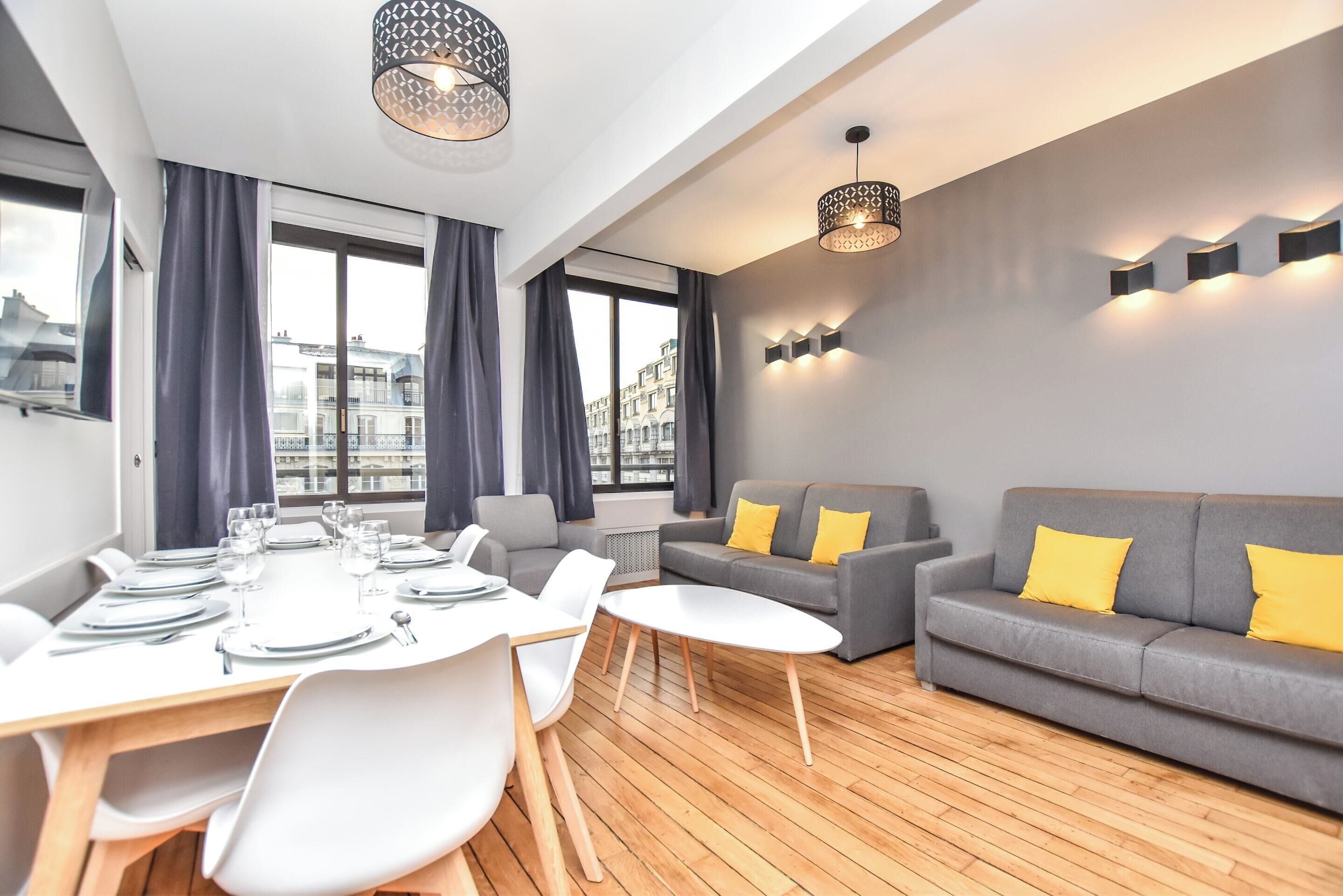Apartment | Dining