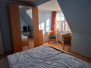 Unclassified image, 4 of 24, button