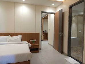 Suite – president | Safe på rommet og wi-fi (inkludert)