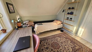 Gemeinsamer Schlafsaal, 1 Schlafzimmer, Raucher, Balkon | 1 Schlafzimmer