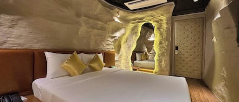 Deluxe Double Room | Free WiFi