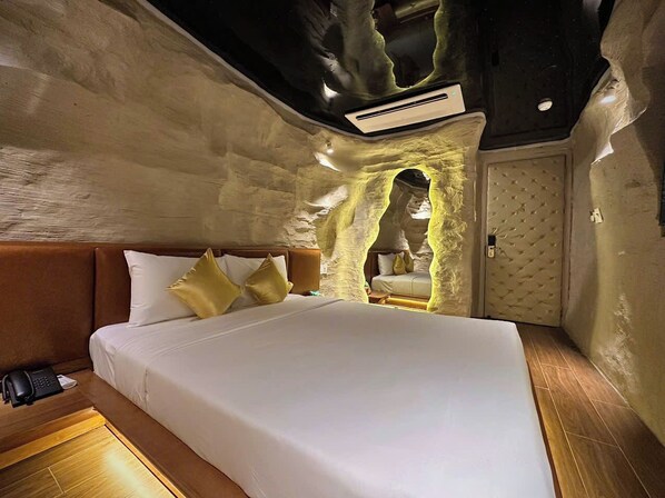 Deluxe Double Room | Free WiFi