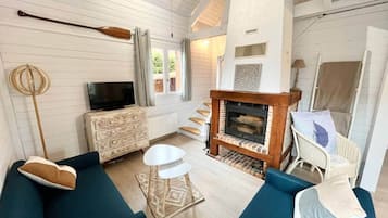TV, fireplace, table tennis
