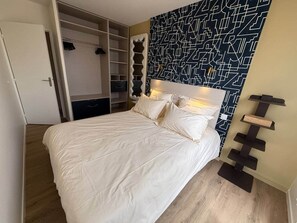 2 bedrooms, WiFi, bed sheets