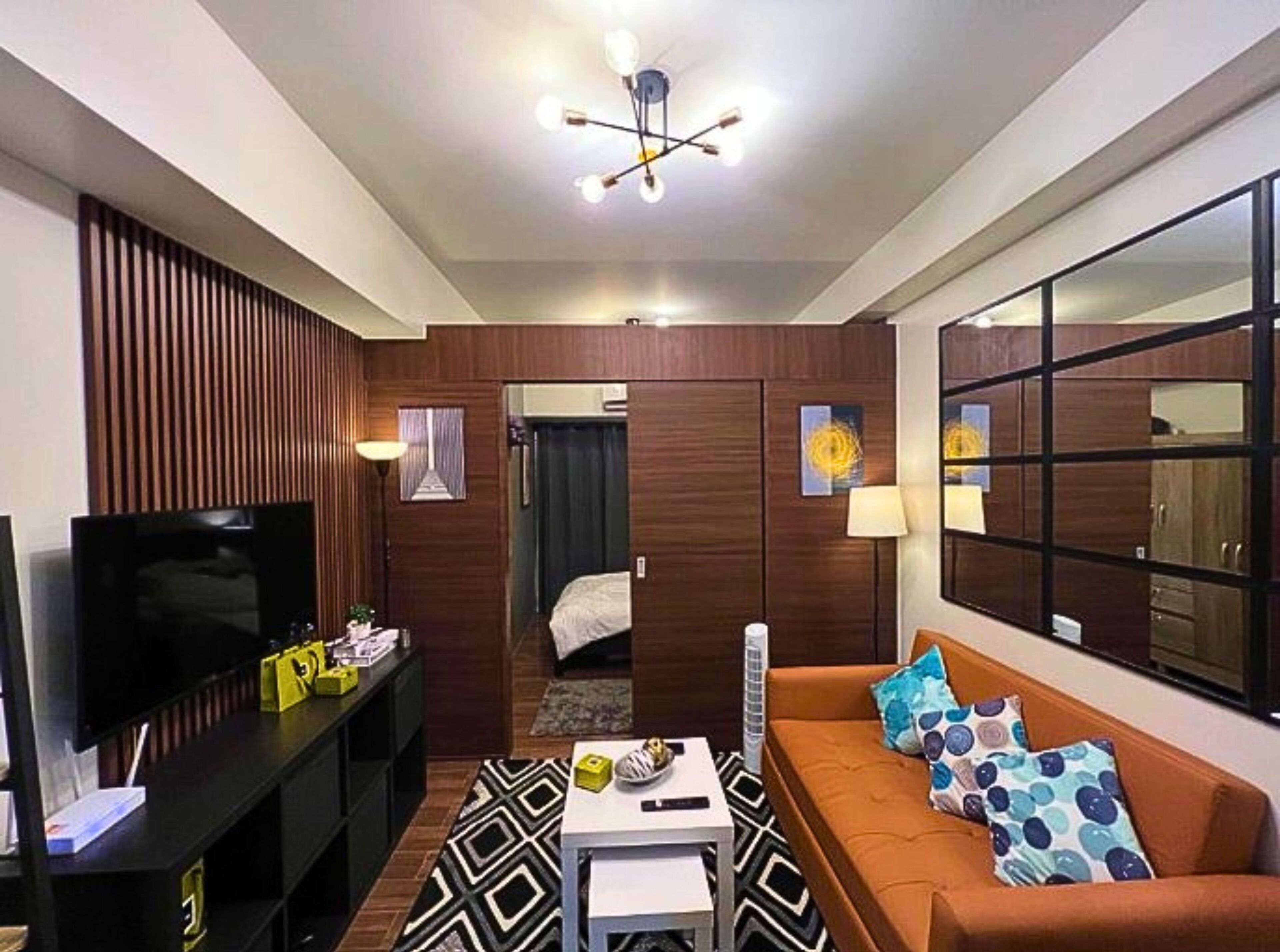 スイート バルコニー プールビュー | リビング エリア