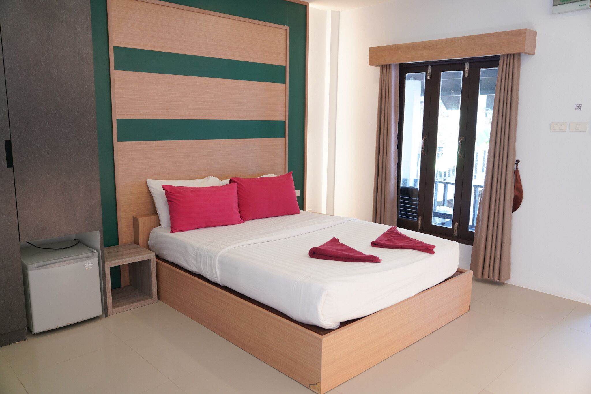 In-room safe, blackout curtains