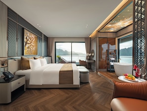 Presidential Double Room, Ocean View | In-room safe, desk, laptop workspace, soundproofing