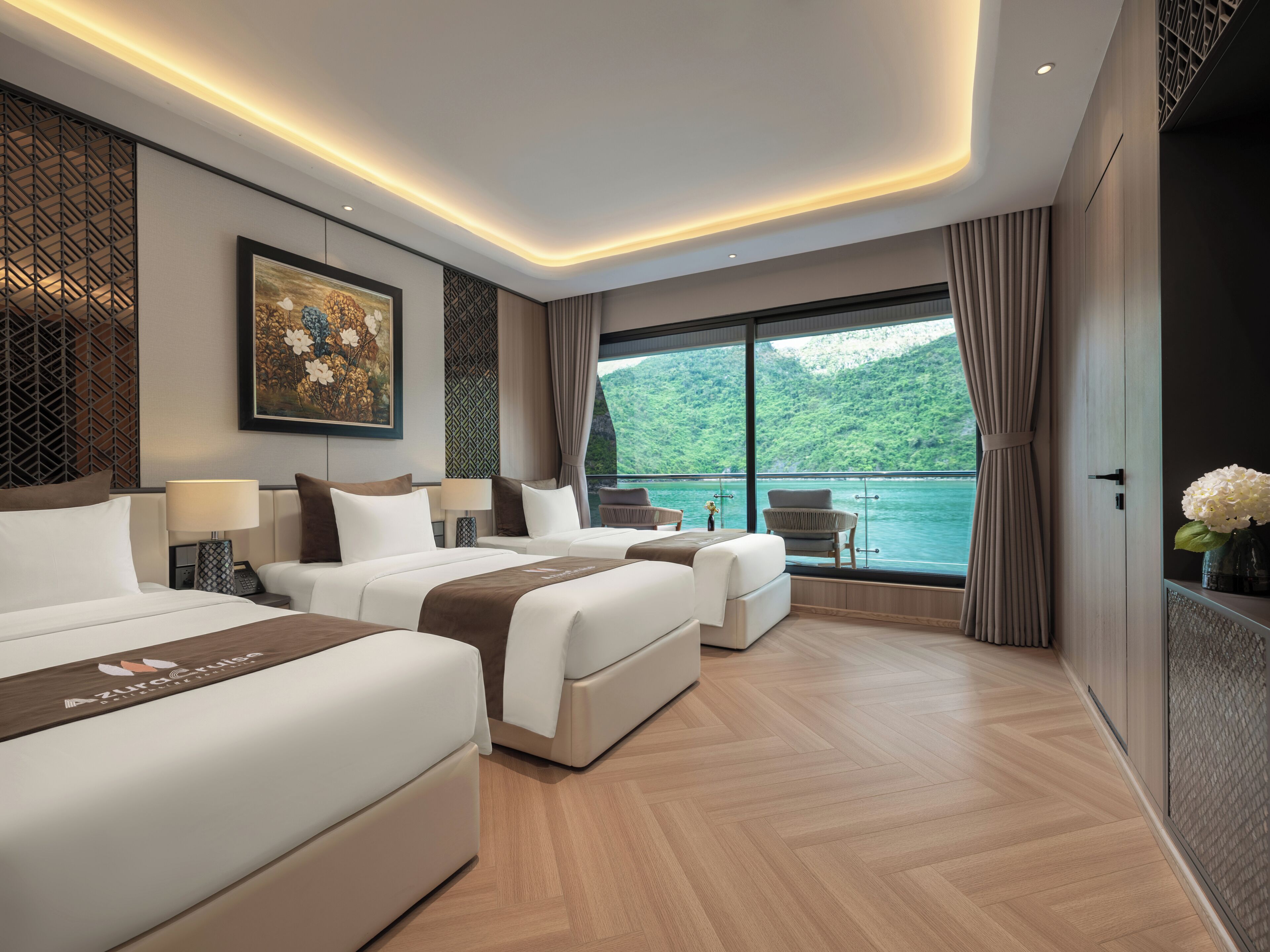 In-room safe, desk, laptop workspace, soundproofing