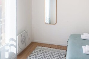 1 camera, ferro/asse da stiro, culla da viaggio, Wi-Fi gratuito