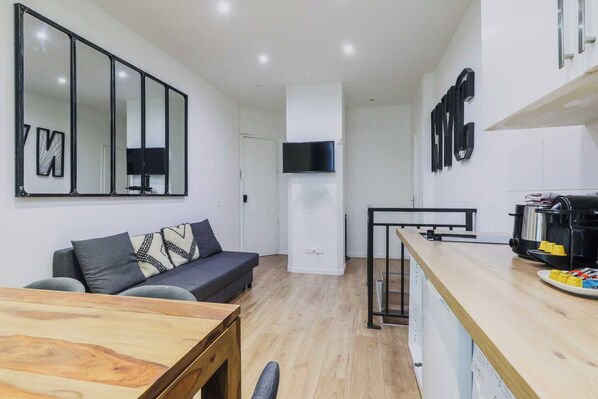 Apartment | Living area