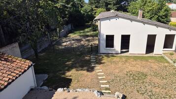 Enceinte de lâhĂ©bergement